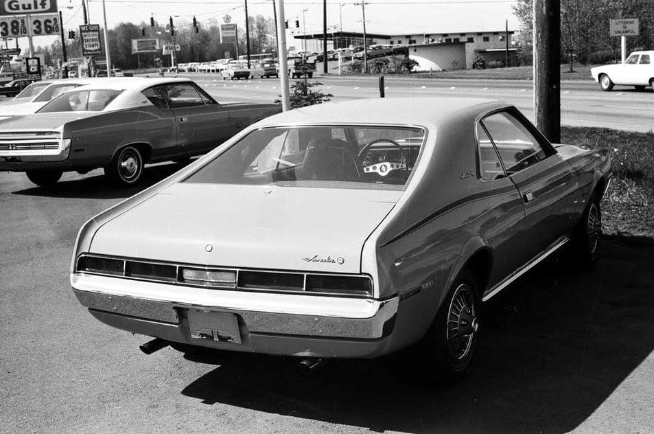 Classic American Fastbacks Of The 1960s & 1970s In Vintage Photos 10
