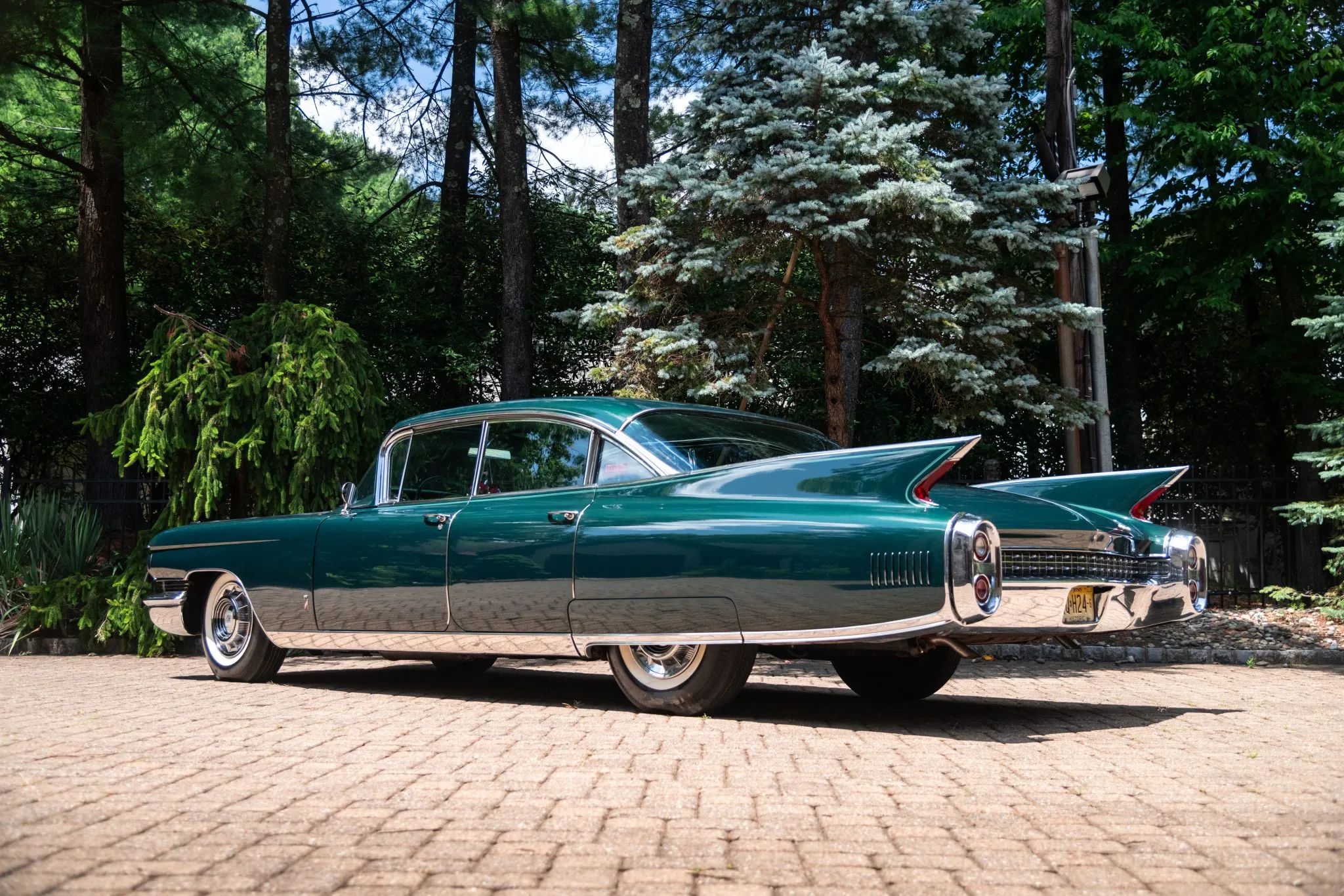 1960 Cadillac Fleetwood Sixty Special: Enviably Green, But No A/C 10 Left rear 3q view of a green 1960 Cadillac Fleetwood Sixty Special four-door hardtop