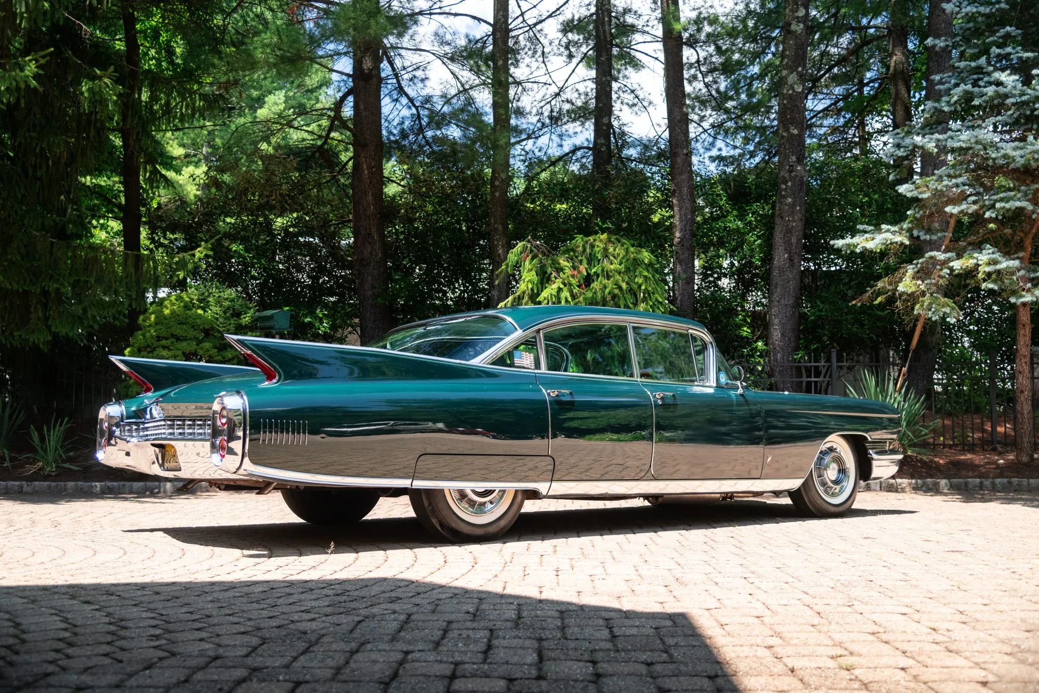 1960 Cadillac Fleetwood Sixty Special: Enviably Green, But No A/C 26 Right rear 3q view of a green 1960 Cadillac Fleetwood Sixty Special four-door hardtop