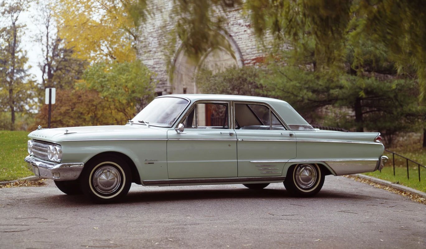 CC Tech: Ford Falcon, Comet, and Fairlane – How These Unit-Body Fords Were Alike (And Different) 34 Press photo showing the left front 3q of a white 1962 Mercury Meteor four-door sedan with scenic trees