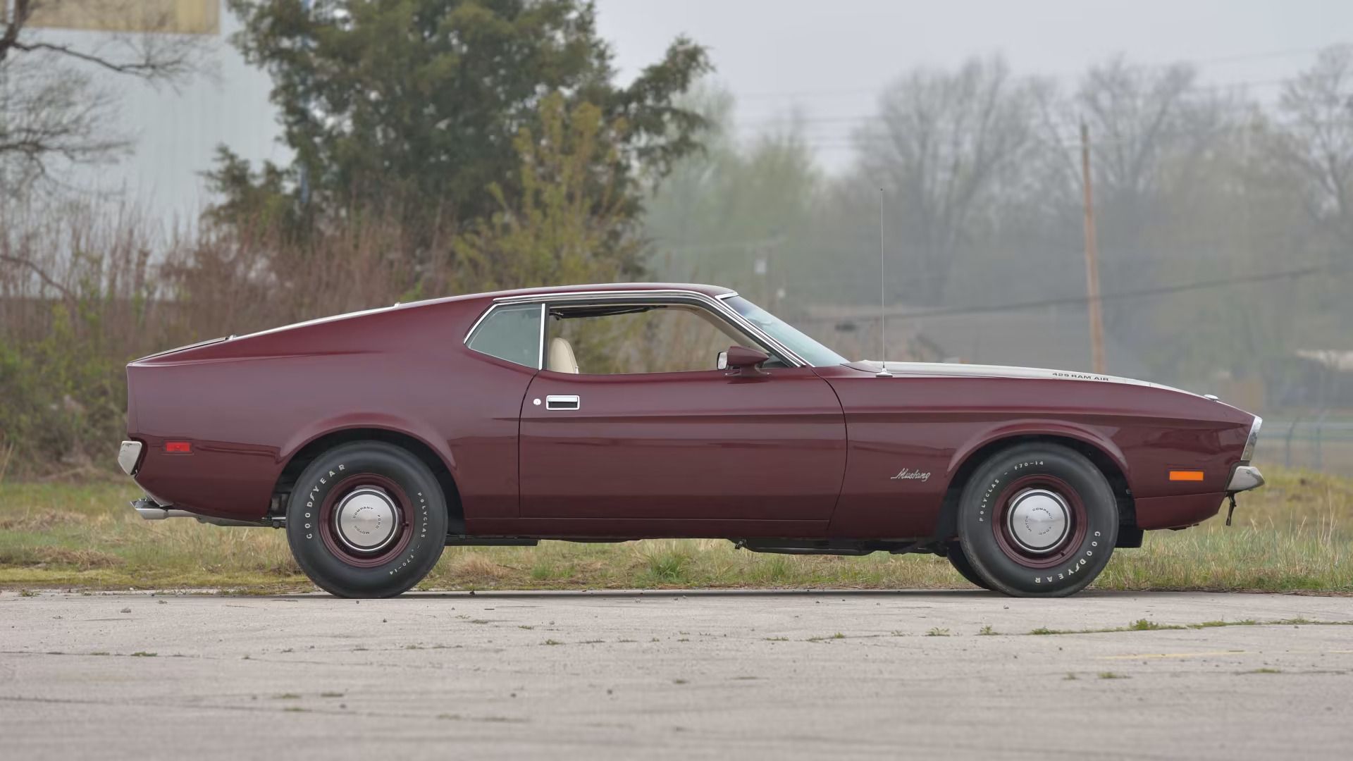 1971 Ford Mustangs: Every Color From Raven Black To Light Gold 5 Picture of maroon 1971 Mustang Sportsroof in profile