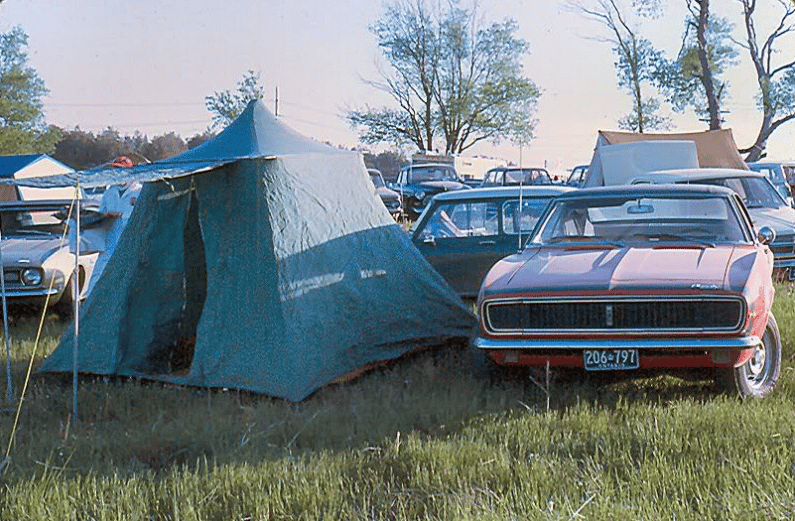 Camping Scenes From The Past In Vintage Photos - 1950s to 1970s 9 Captura de pantalla 2025 10 13 15.50.35