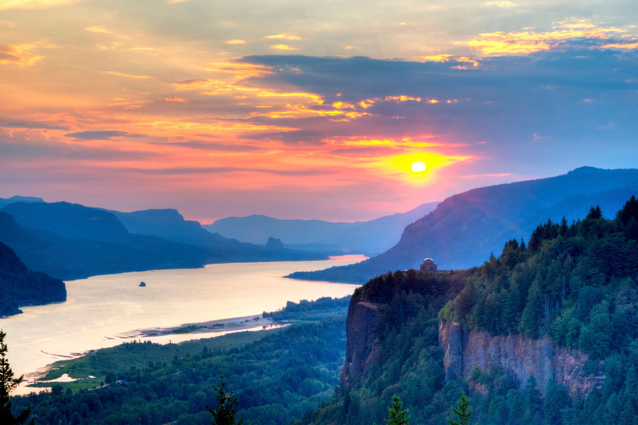 Columbia River Gorge scaled