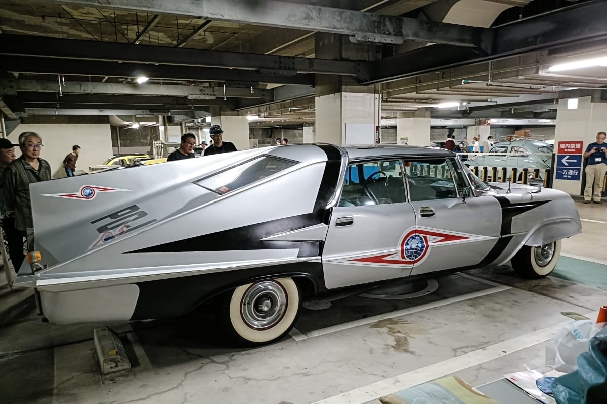 Car Show Classic: 1958 Imperial Southampton “Pointer 1” – As Seen On Japanese TV! 1 Photo of the "Pointer 1" car from Ulraman in an underground garage