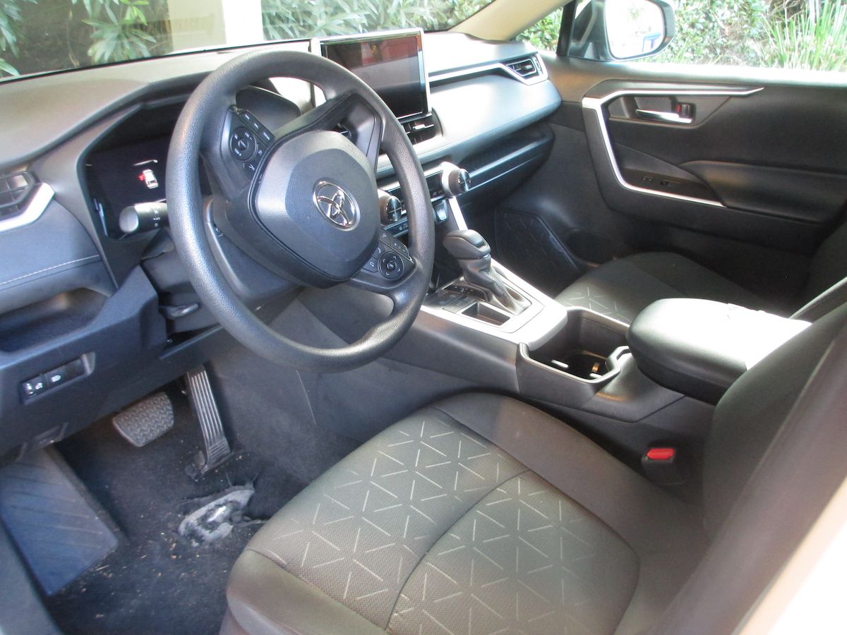 Rental Review: 2024 Toyota RAV4 – Responsible Adult Vehicle, 4 Wheels 8 IMG 2503