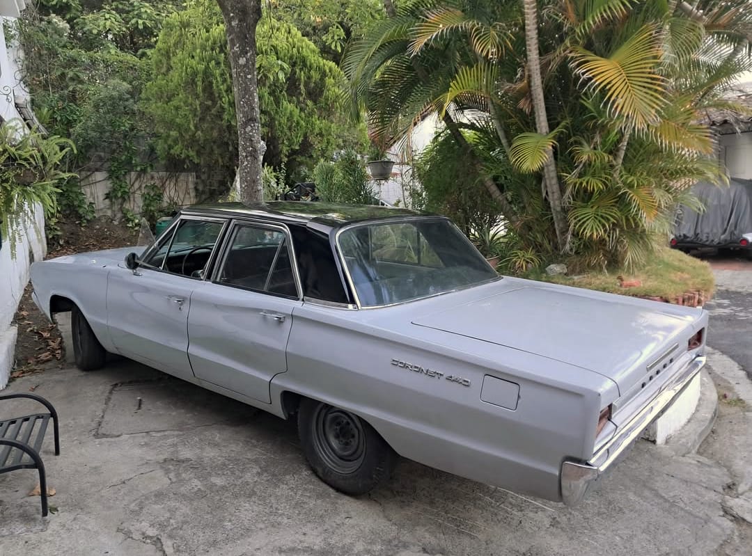A Pair Of 1967 Dodge Coronets: 4 Doors, 6 Cylinders – Honest Working-Class MoPars 9 Screenshot 20251107 223408