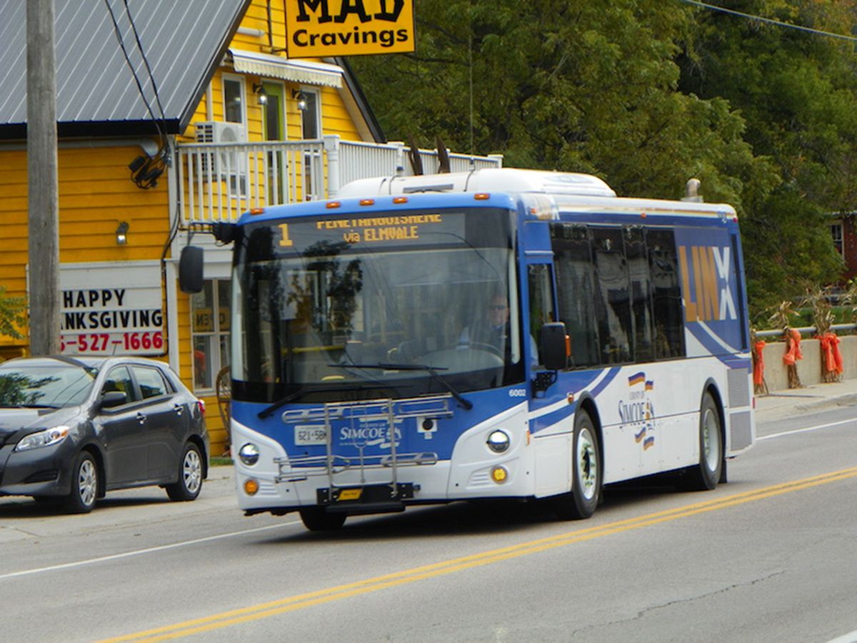 2013 - 2024 Grande West/Vicinity Classic Bus - So Long, We Hardly Knew Ya’ 1 Simcoe County LINX 6002 a simcoe county 1