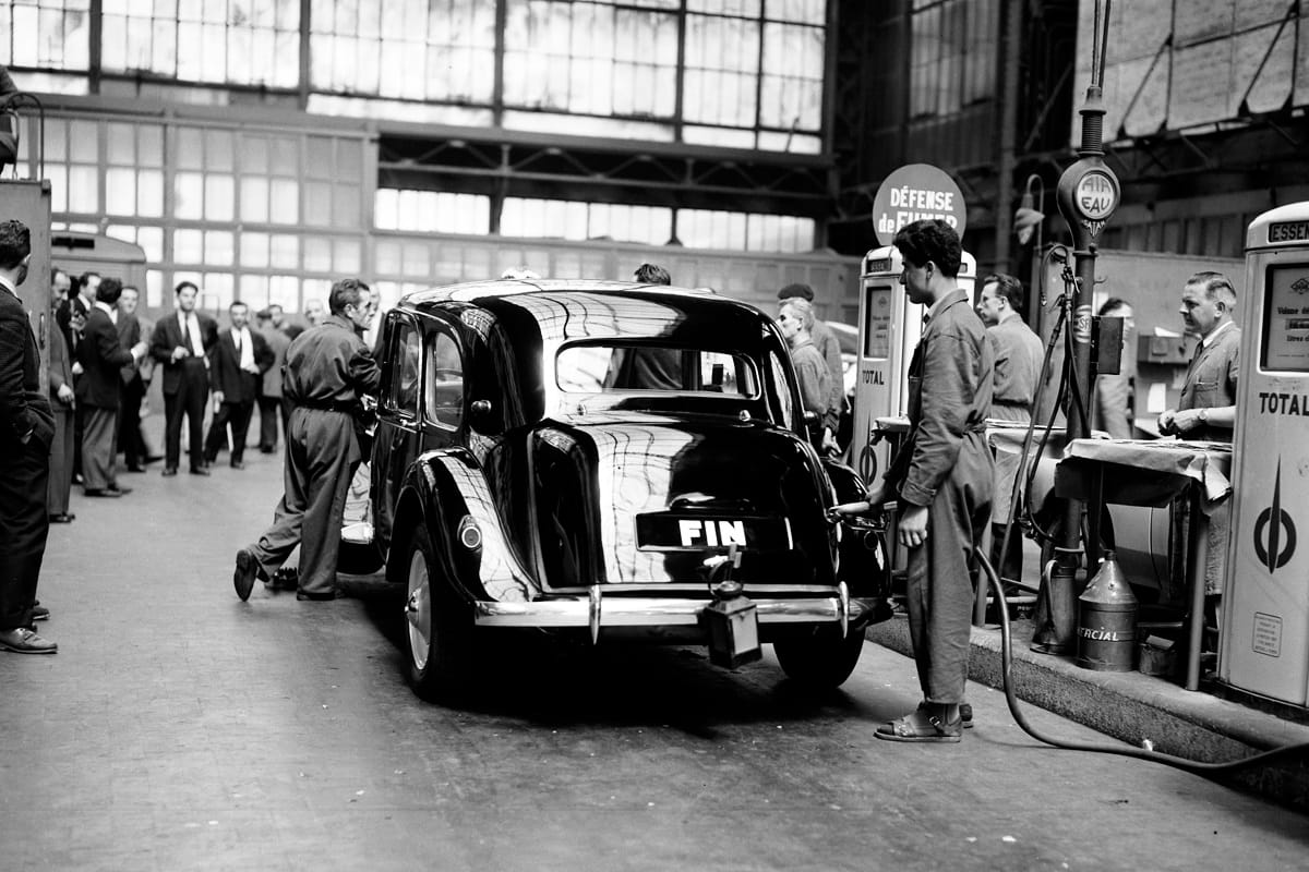 traction avant derniere 1957 usine2