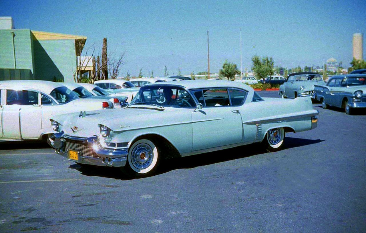 When Chrome Ruled: Classic 1950s GM Cars In Vintage Photos 15 tumblr 53ac734332ca52c970d42d0155989b8a b2a4375b 1280