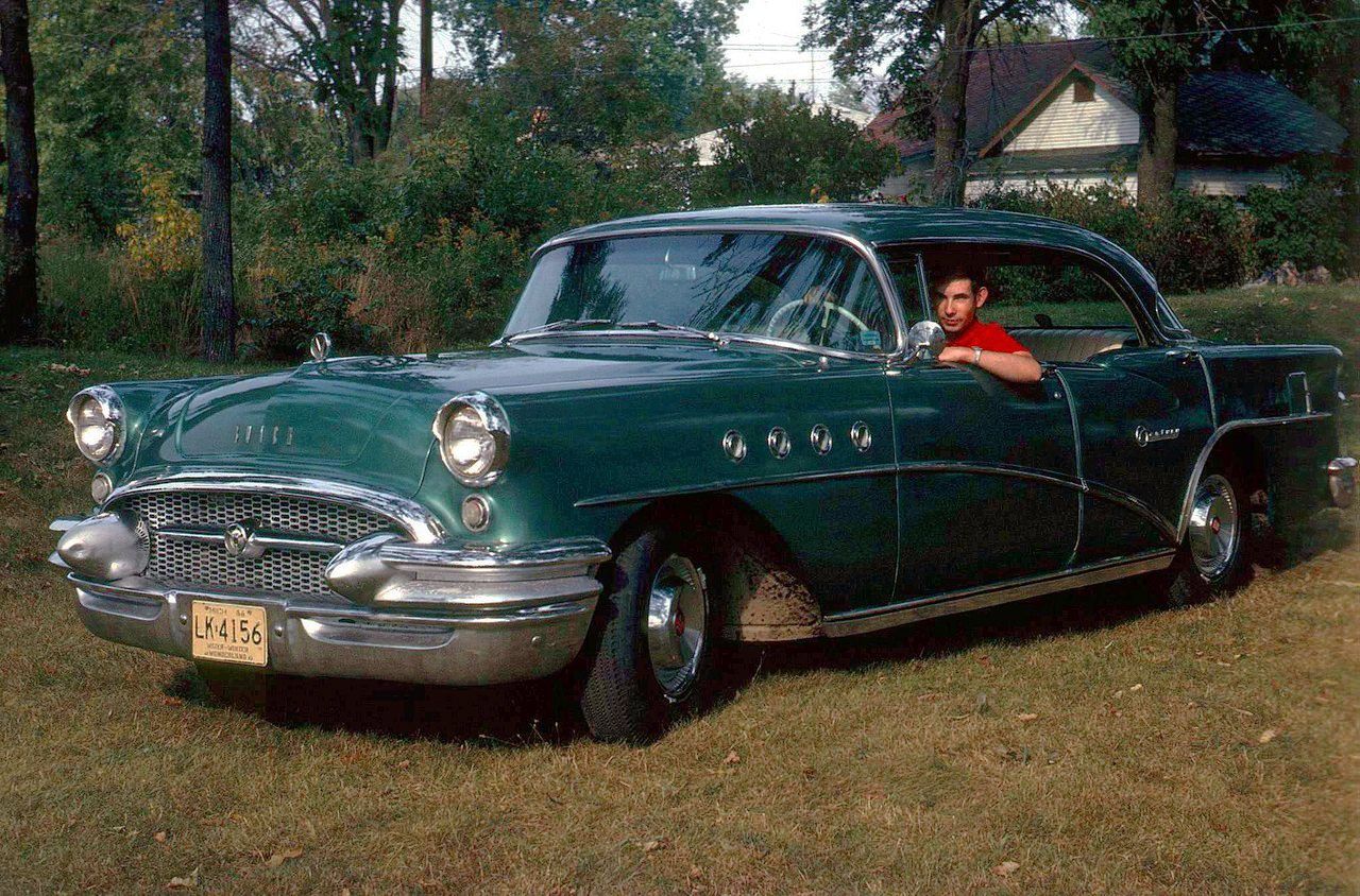 When Chrome Ruled: Classic 1950s GM Cars In Vintage Photos 11