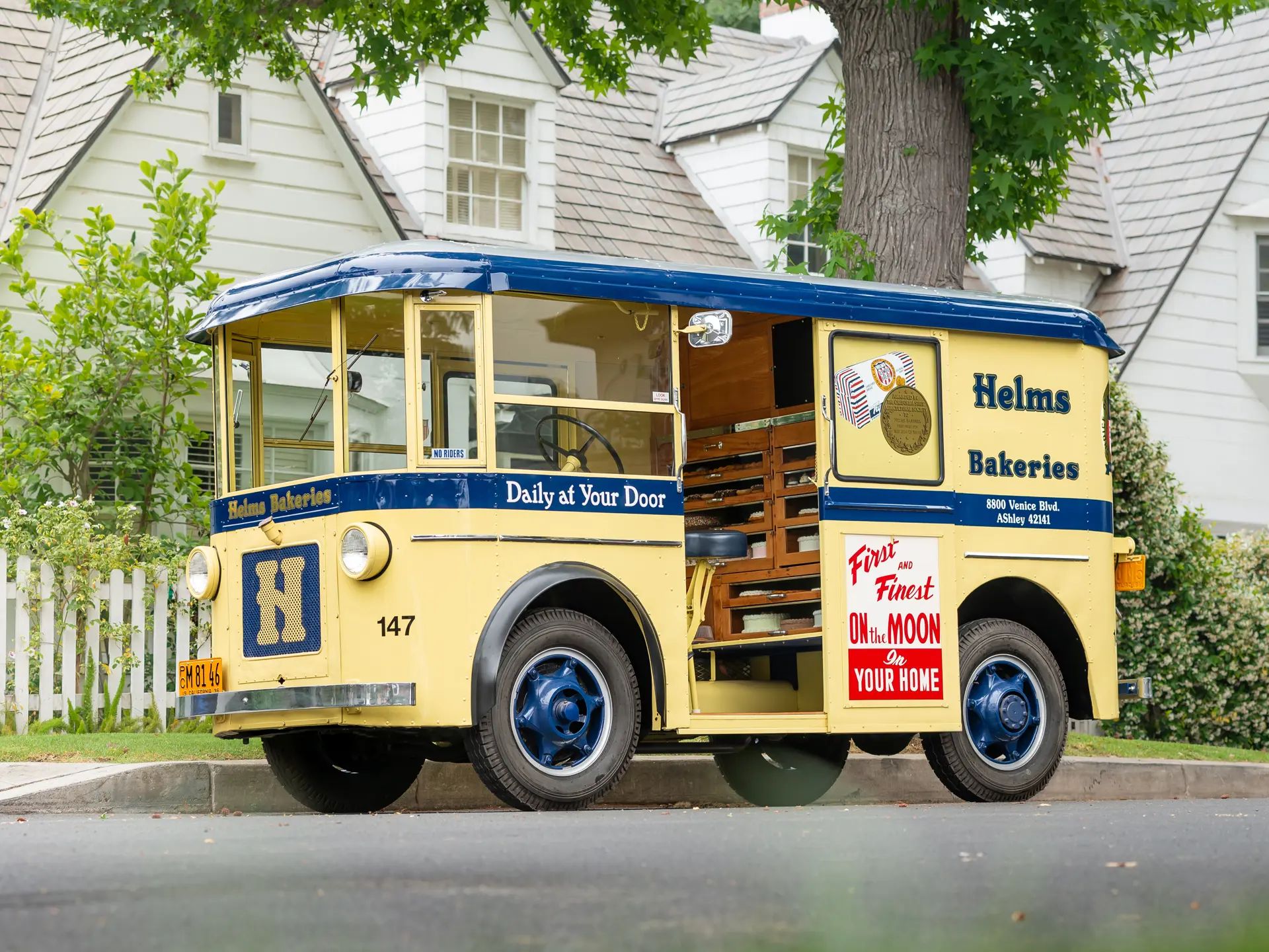 Helms Bakeries & The Twin Coach Delivery Unit: These Clever Compact Vans Used To Be "Daily At Your Door" 1 Left front 3q view of a 1936 Twin Coach Delivery Unit compact van in cream-and-blue Helms Bakeries livery
