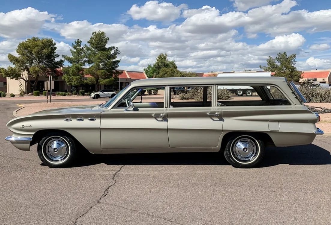 1961 Buick Special Wagon: Rare Three-Pedal Station Wagon With Aluminum V-8 And 3-Speed Stick 2 Left side of a 1961 Buick Special station wagon