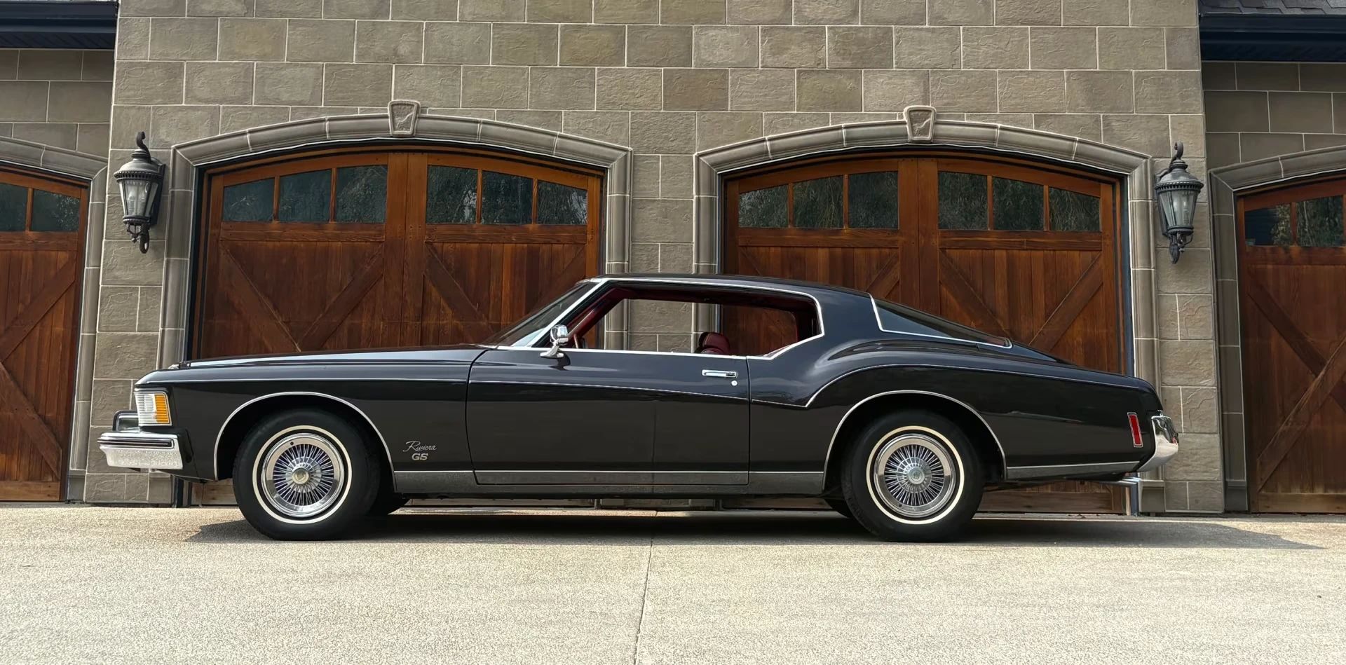 Vintage Review: 1976 Buick Riviera – "Once Big, Flashy, Fast And Unique, It Is Now Simply Big" 3 Left side view of a 1973 Buick "Boattail" Riviera