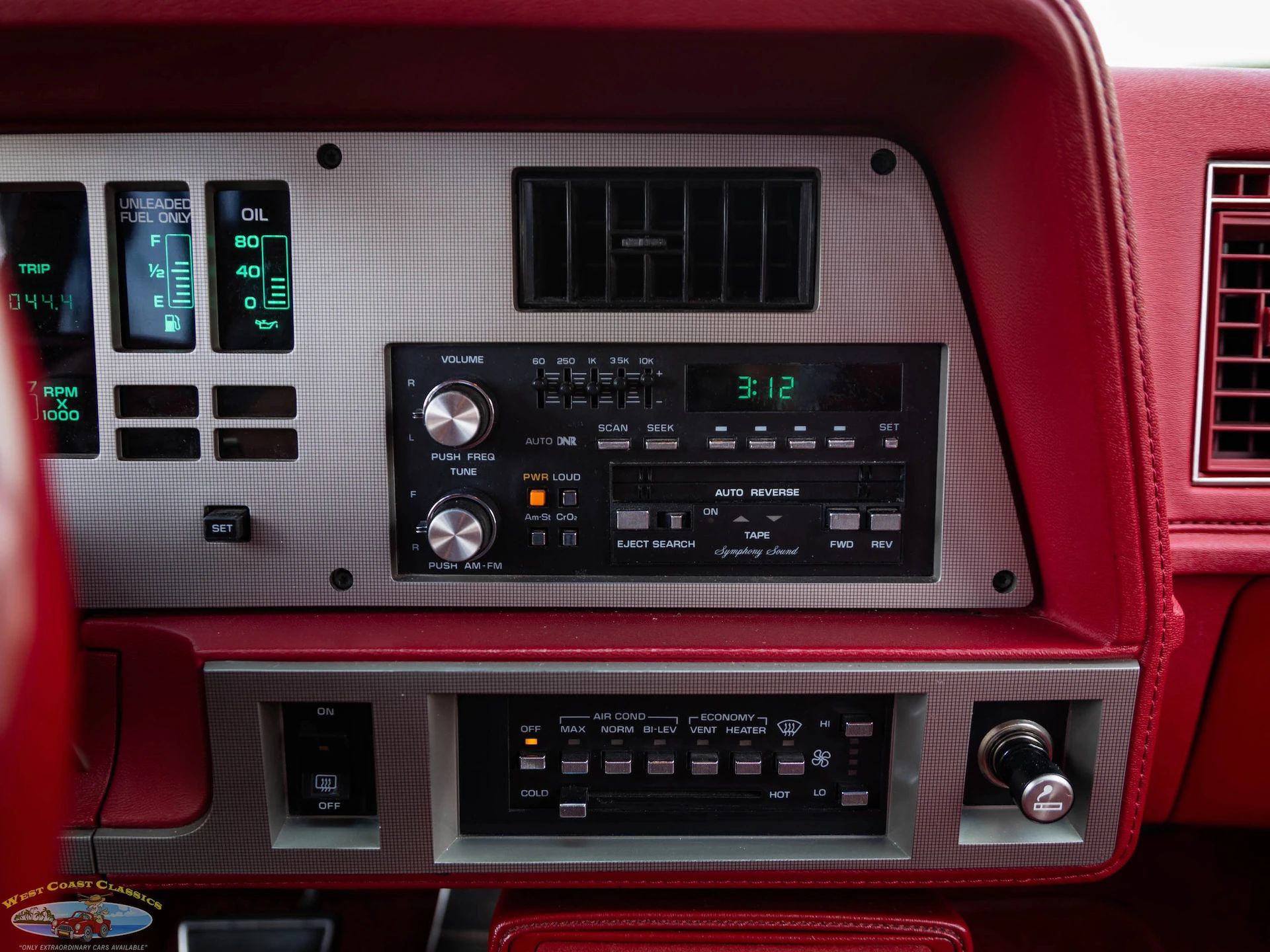 1988 Cadillac Cimarron: The Nicest Surviving Example Of Cadillac's Most Embarrassing Car 17 Radio and HVAC controls of a 1988 Cadillac Cimarron