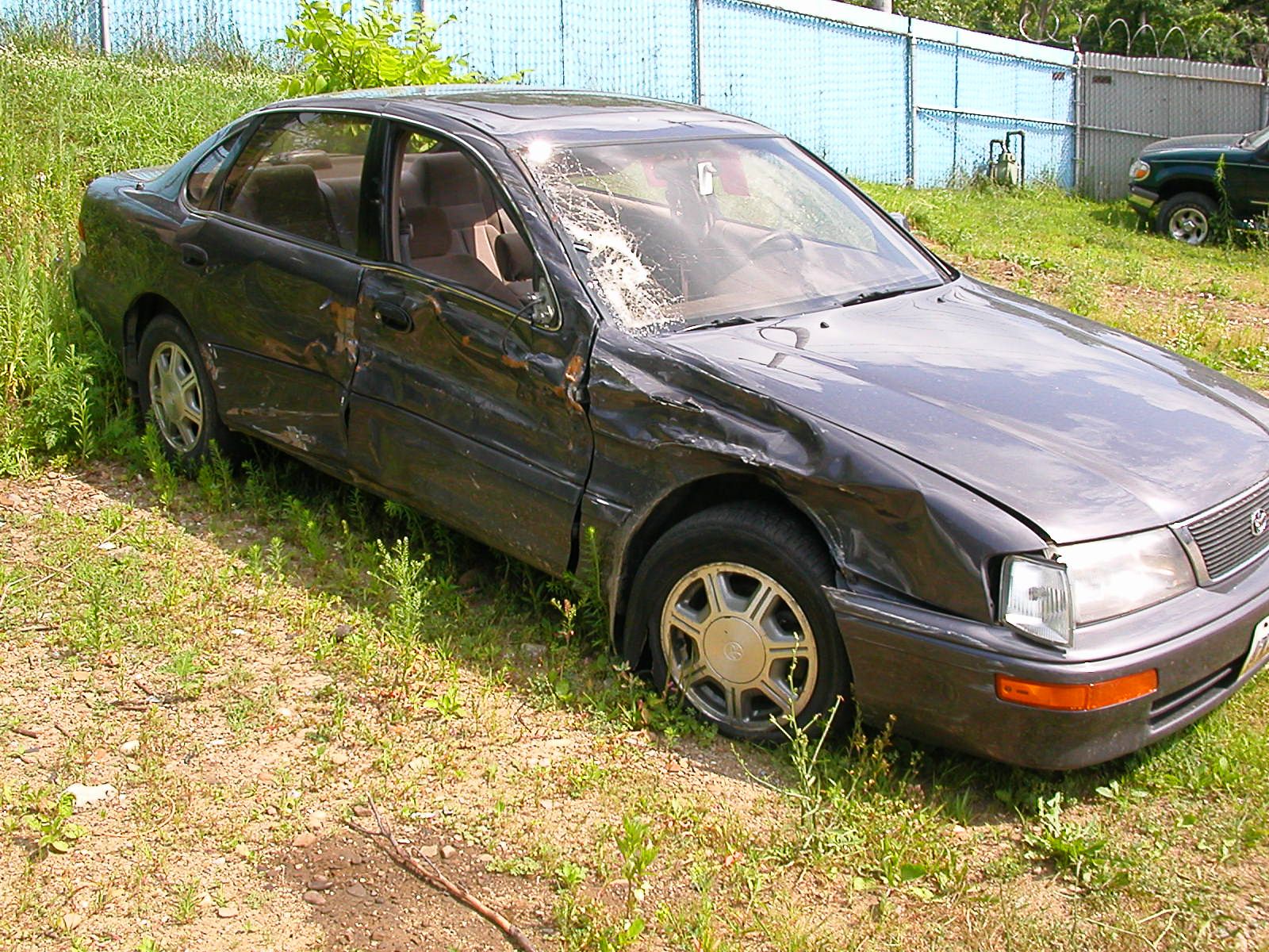 My 1995 Toyota Avalon: Toyota's First Full-Size Car Was Bigger, But Not TOO Big 9 1995 avalon wrecked