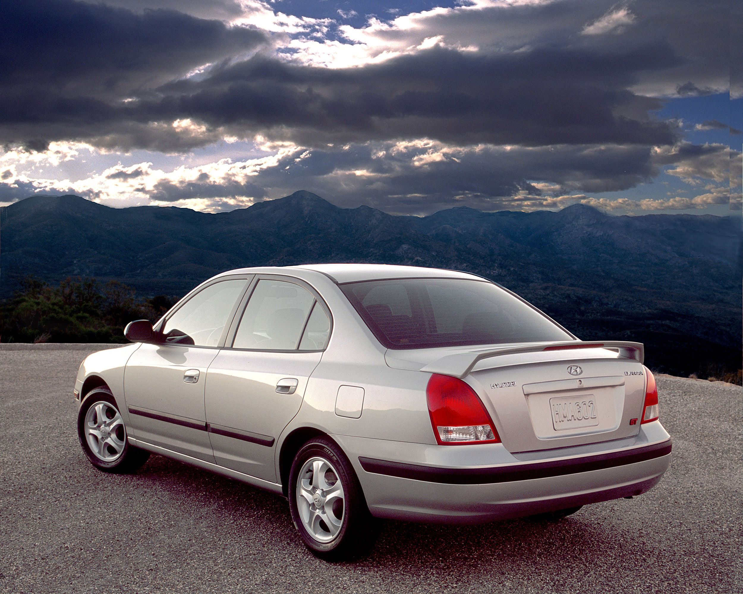 2003 hyundai elantra gt 4 door 07