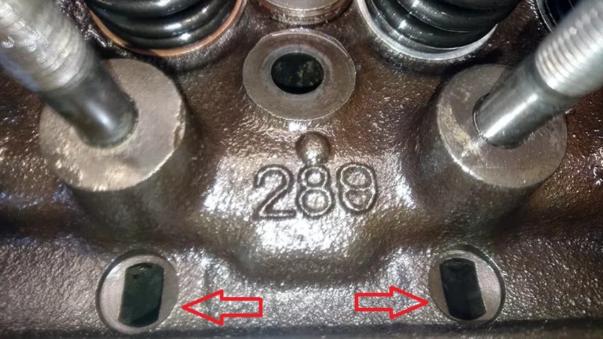 Ford's Famous 289 V-8: Four Production Changes That Could Ruin Your Day 9 289 Cylinder Head 1 mustangmaniac.org