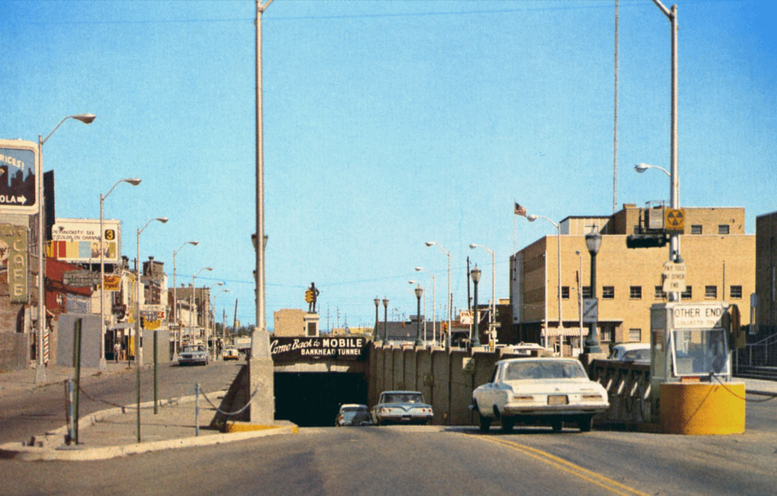 Vintage 1950s & 1960s Postcards of American Downtowns 10 Captura de pantalla 2025 12 03 18.13.38