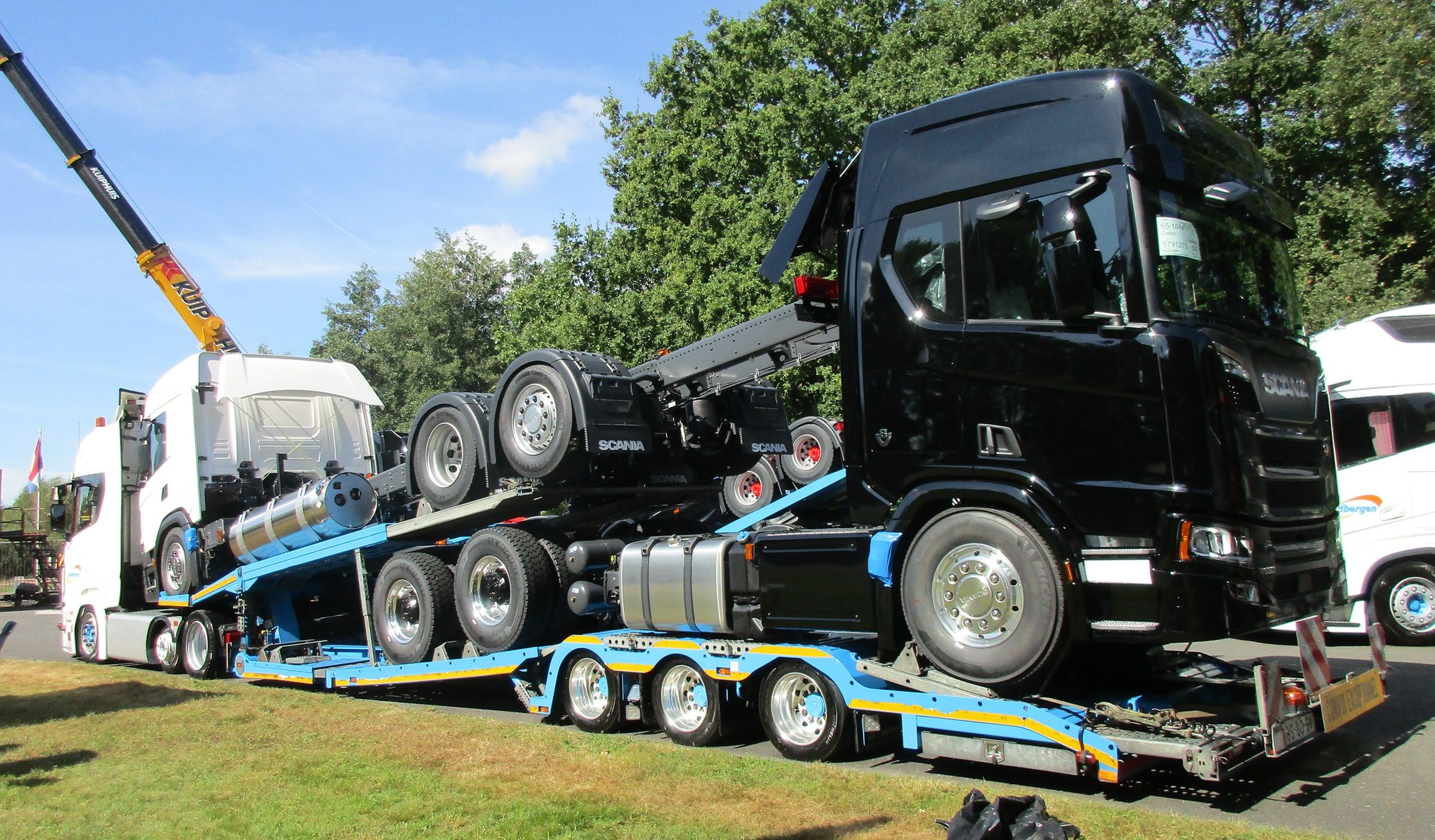 Truck (And Tractor) Carriers Of The Day: Two Loads Of 2025 Scanias 4 Zandbergen - Scania R540 tractor with GS Meppel semi-trailer carrying two new Scania chassis-cabs - 4