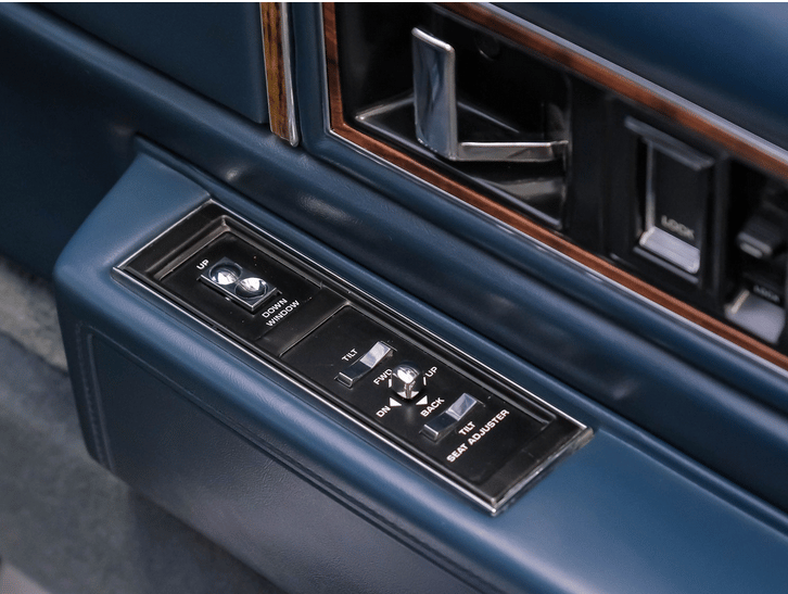 Screenshot 2025 12 15 at 23 50 26 1993 Cadillac Coupe DeVille Classic Cars for Sale Streetside Classics