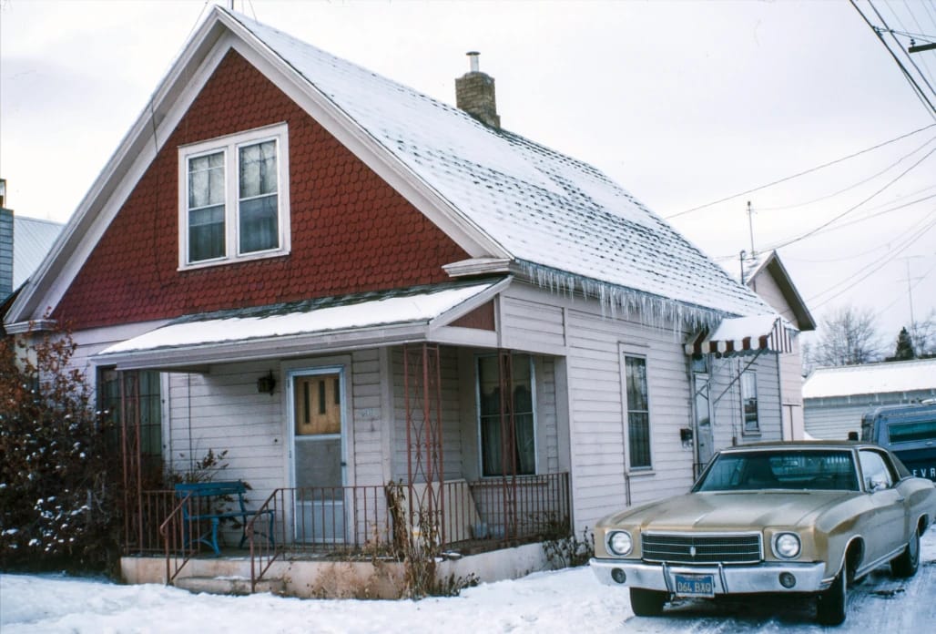 Photo of a 1970 Chevrolet Monte Carlo parked in a snow-covered driveway