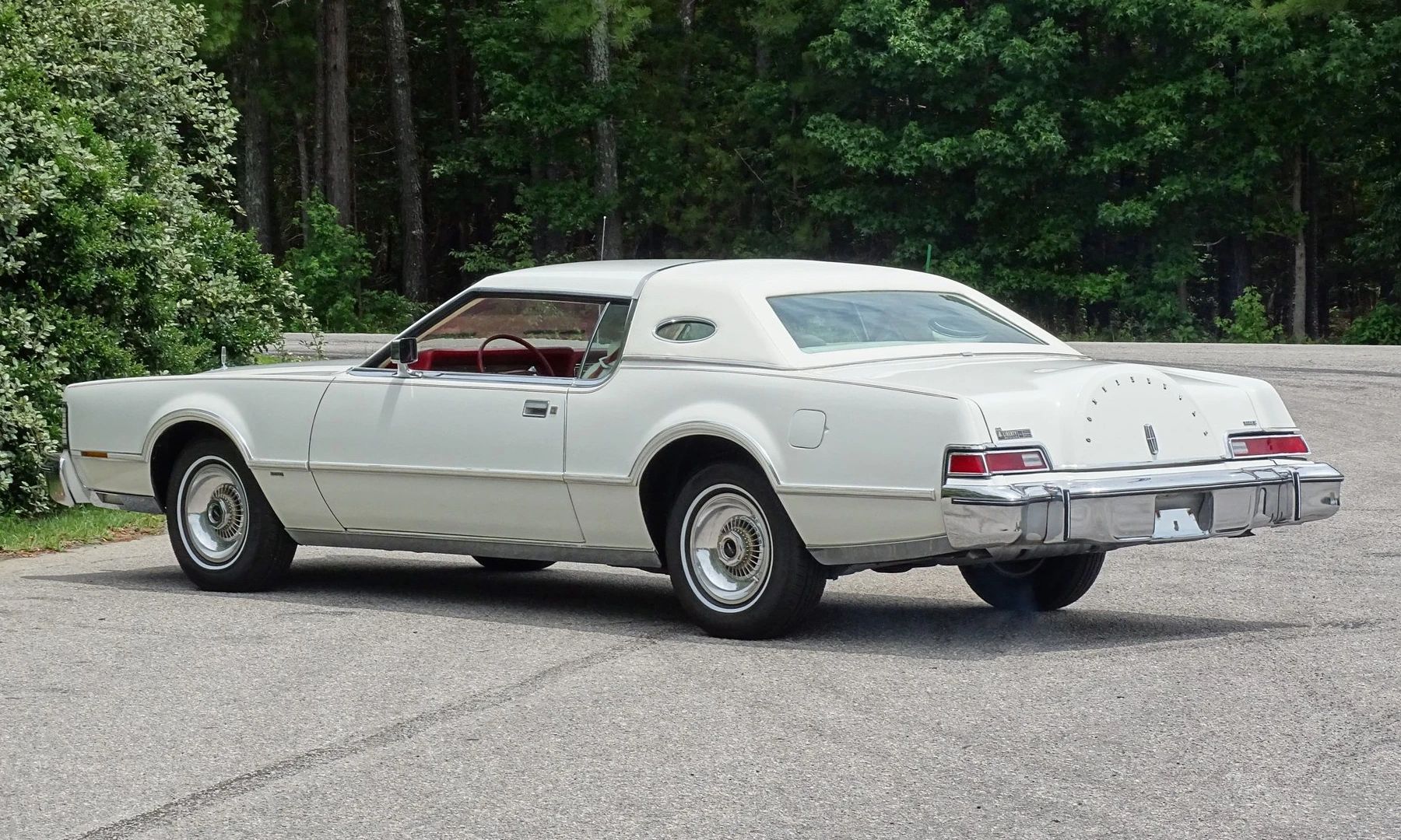 Left rear 3q view of a white 1975 Mark IV