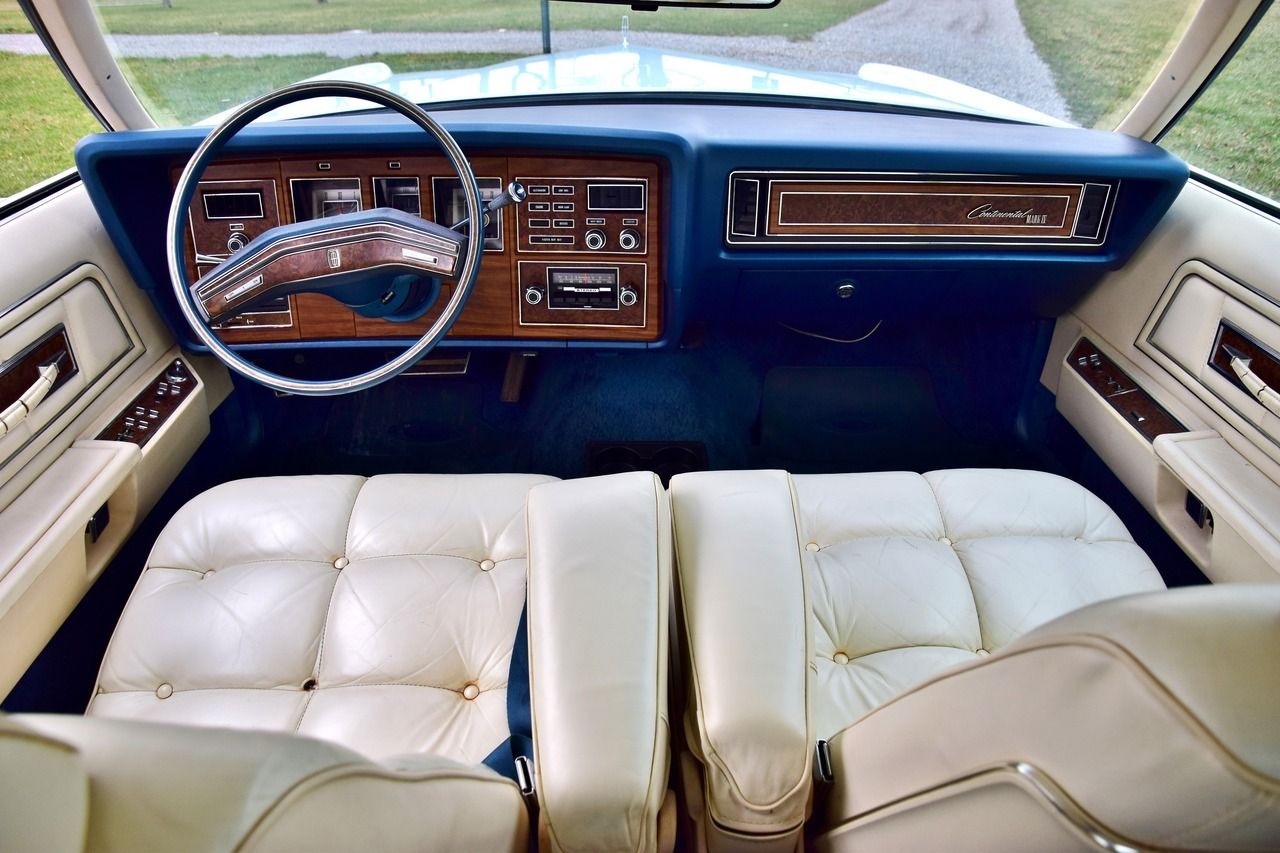 Interior of a 1975 Lincoln Continental Mark IV, from the back seat looking forward