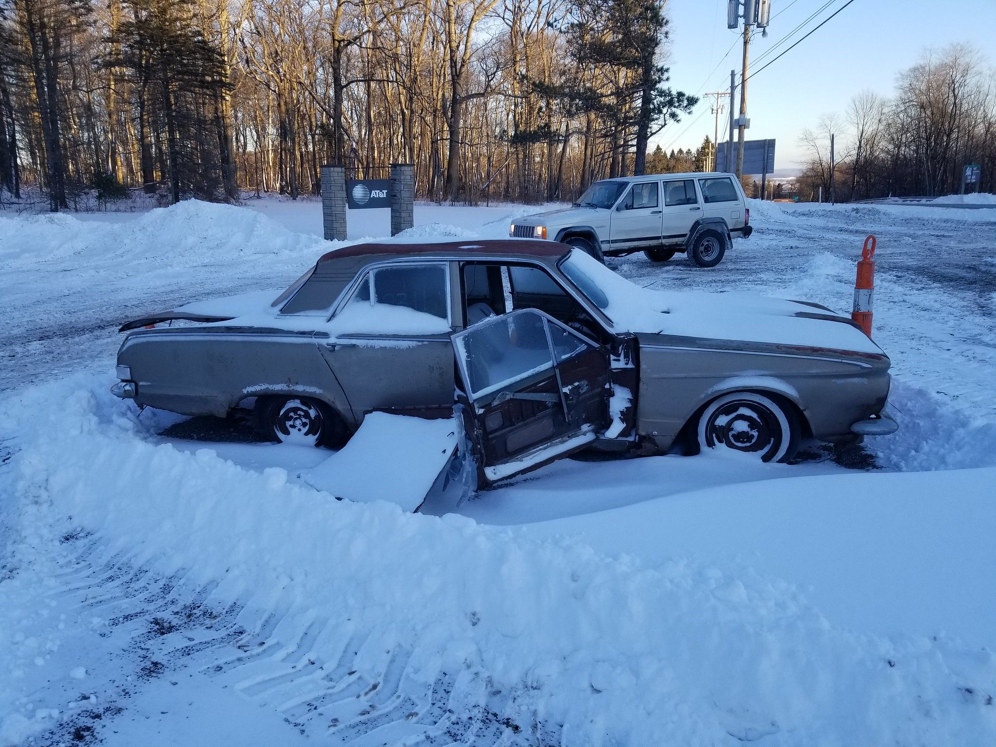 1963 Plymouth Valiant V-200 Sedan: A Snowblind Mopar, Dyin' Slow 4 55018564440 4bda7c6162 k