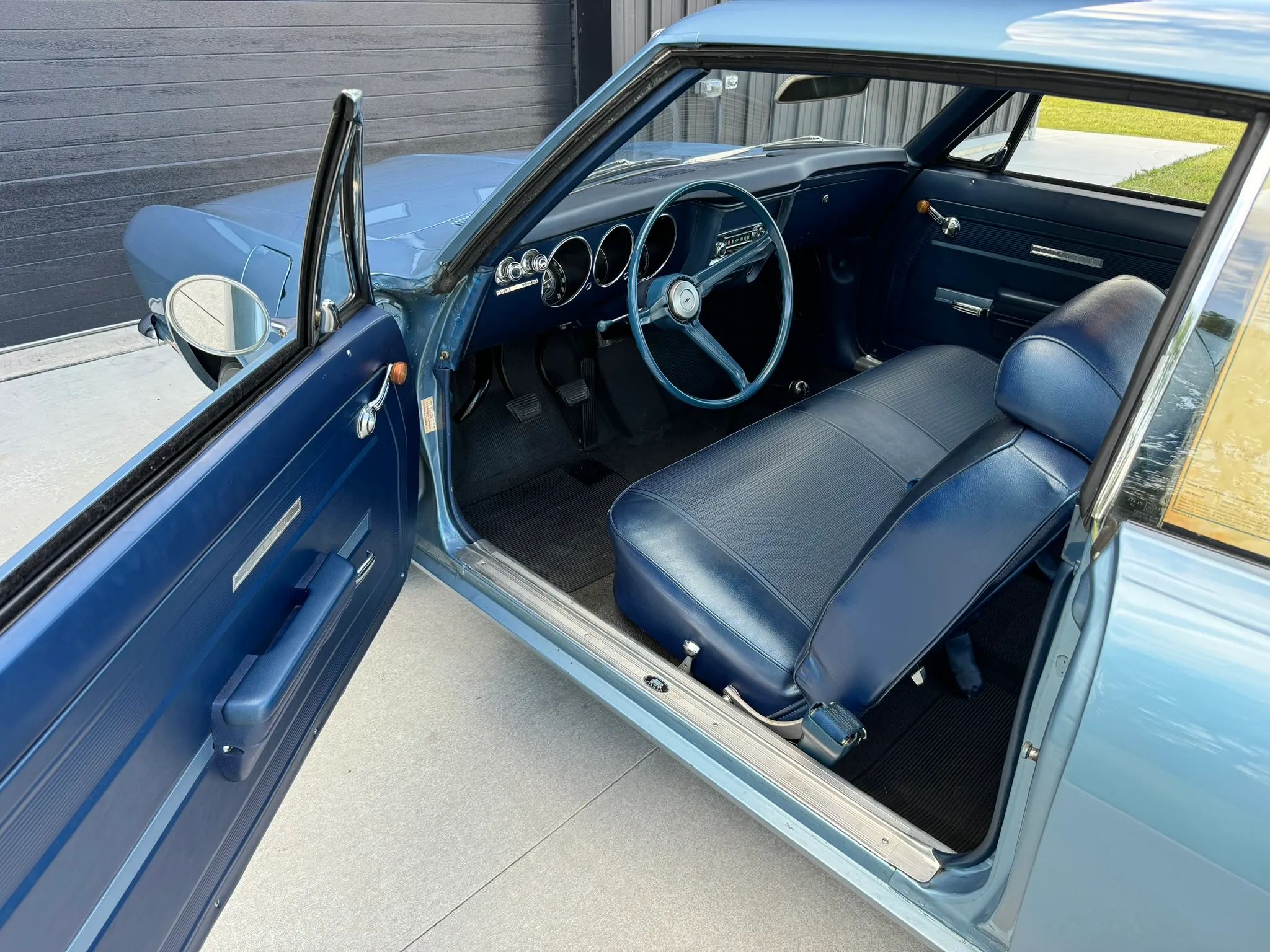 Ultra-Low-Mileage 1969 Chevrolet Corvairs: More Common Than You'd Expect 3 Picture of 1969 Chevrolet Corvair 500 interior in blue