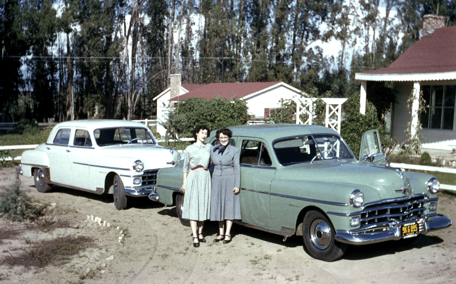Mopar Elegance: Vintage Photos Of Chrysler And Imperial Cars In The 1950s, 1960s & 1970s 2 Captura de pantalla 2024 06 09 17.30.11