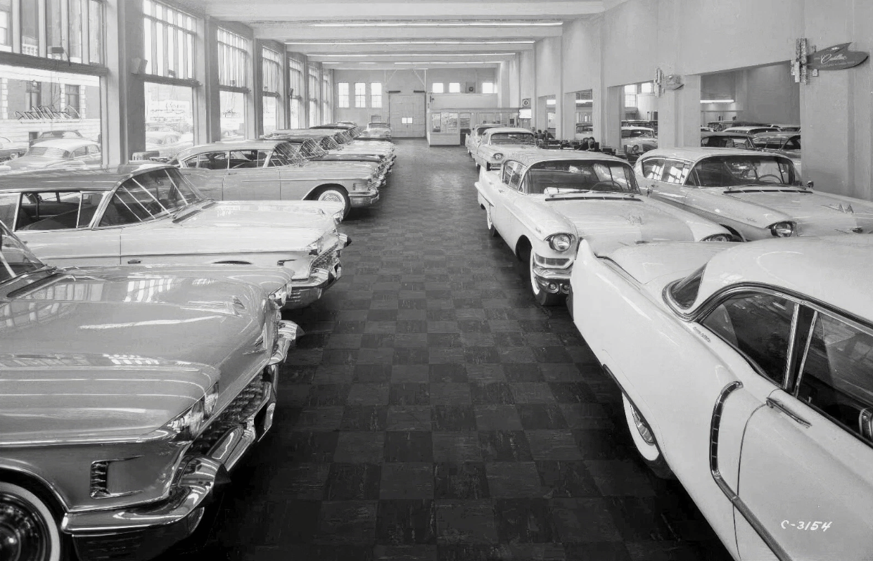 Inside GM's Golden Days: 1950s Dealership Showrooms In Vintage Photos 11 Captura de pantalla 2026 01 16 23.17.33