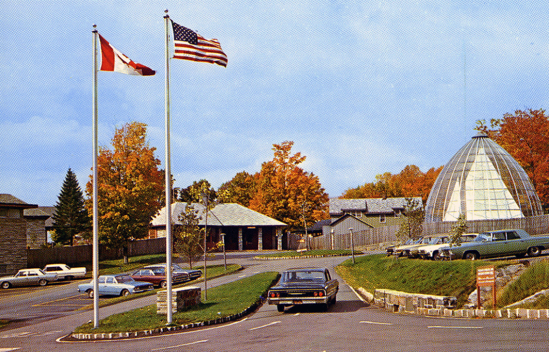 Vintage Postcards Of The 1950s & 1960s – Seeing America's Sights By Car 11 Captura de pantalla 2026 01 22 14.49.50