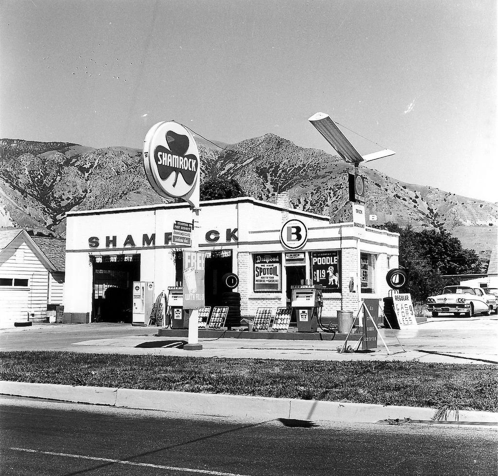 Vintage Photos Of Gas Stations From The 1930s, 1940s, 1950s, And 1960s 14 B&W photo of an old Shamrock gas station