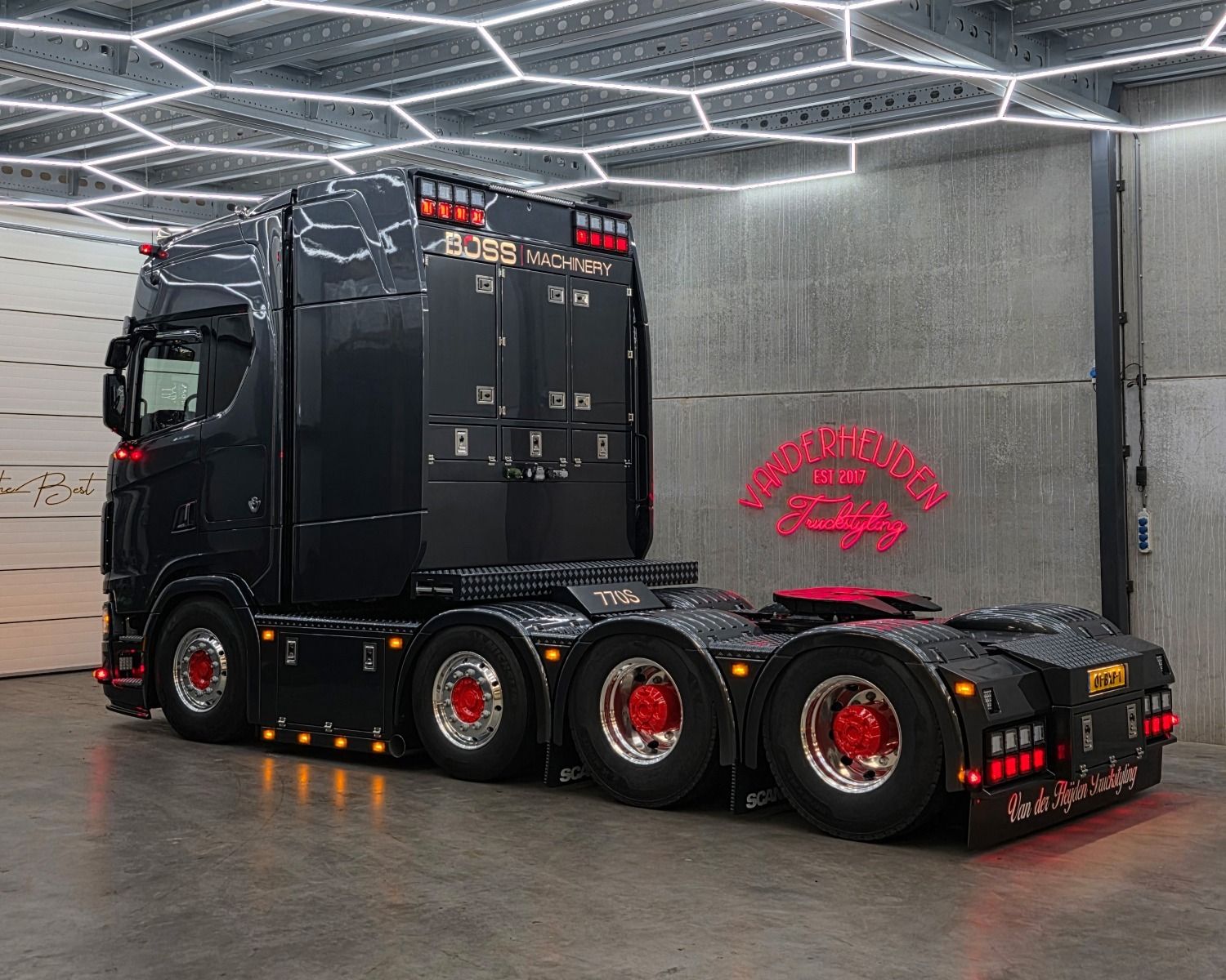 2024 Scania 770S V8 8x4/4 Heavy Haulage Tractor - Boss Machine 6 Boss Machinery - 2024 Scania 770S V8 8x4/4 heavy haulage tractor - Van der Heijden Truckstyling - 1
