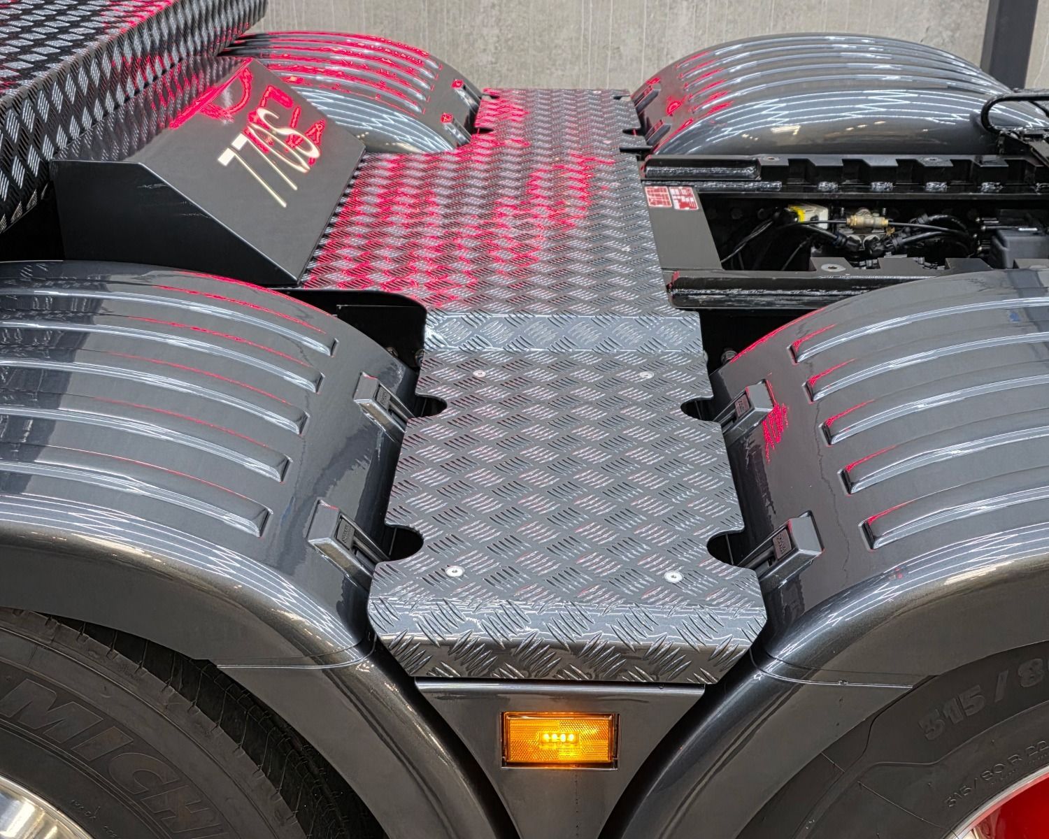 2024 Scania 770S V8 8x4/4 Heavy Haulage Tractor - Boss Machine 8 Boss Machinery - 2024 Scania 770S V8 8x4/4 heavy haulage tractor - Van der Heijden Truckstyling - 3