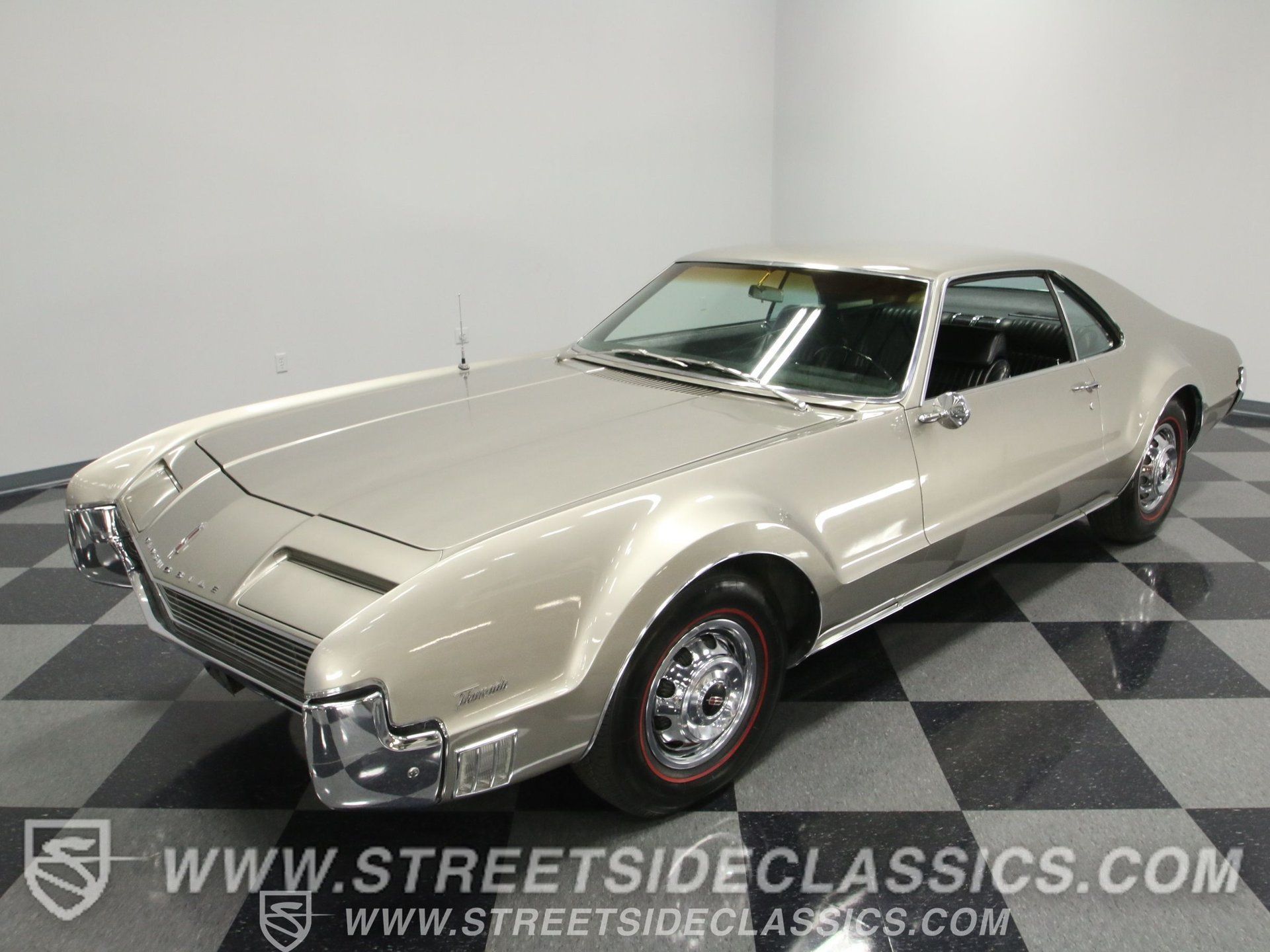 1966 Oldsmobile Toronados In (Almost) Every Color: A Masterpiece In Any Tone 14 Silver Mist