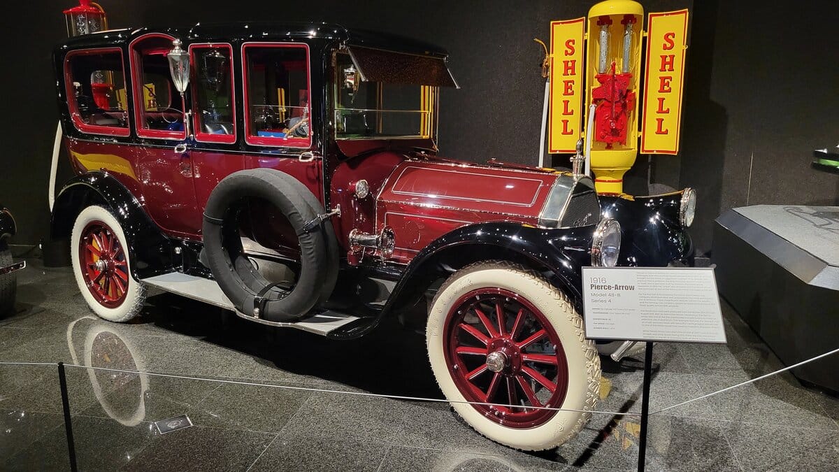 A Visit To The Blackhawk Auto Museum -- A Car Collection That Blurs The Line Between Art and Engineering 10 rsz blackhawk 025