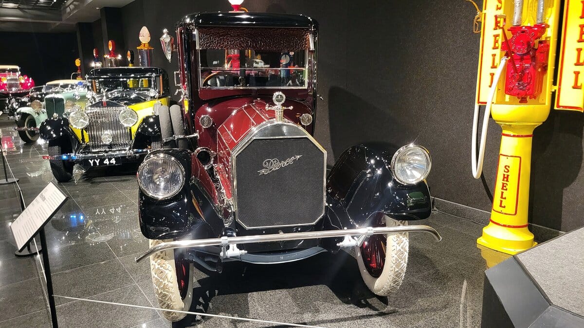 A Visit To The Blackhawk Auto Museum -- A Car Collection That Blurs The Line Between Art and Engineering 11 rsz blackhawk 026
