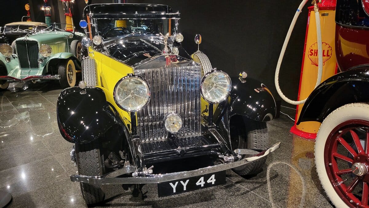 A Visit To The Blackhawk Auto Museum -- A Car Collection That Blurs The Line Between Art and Engineering 28 rsz blackhawk 032