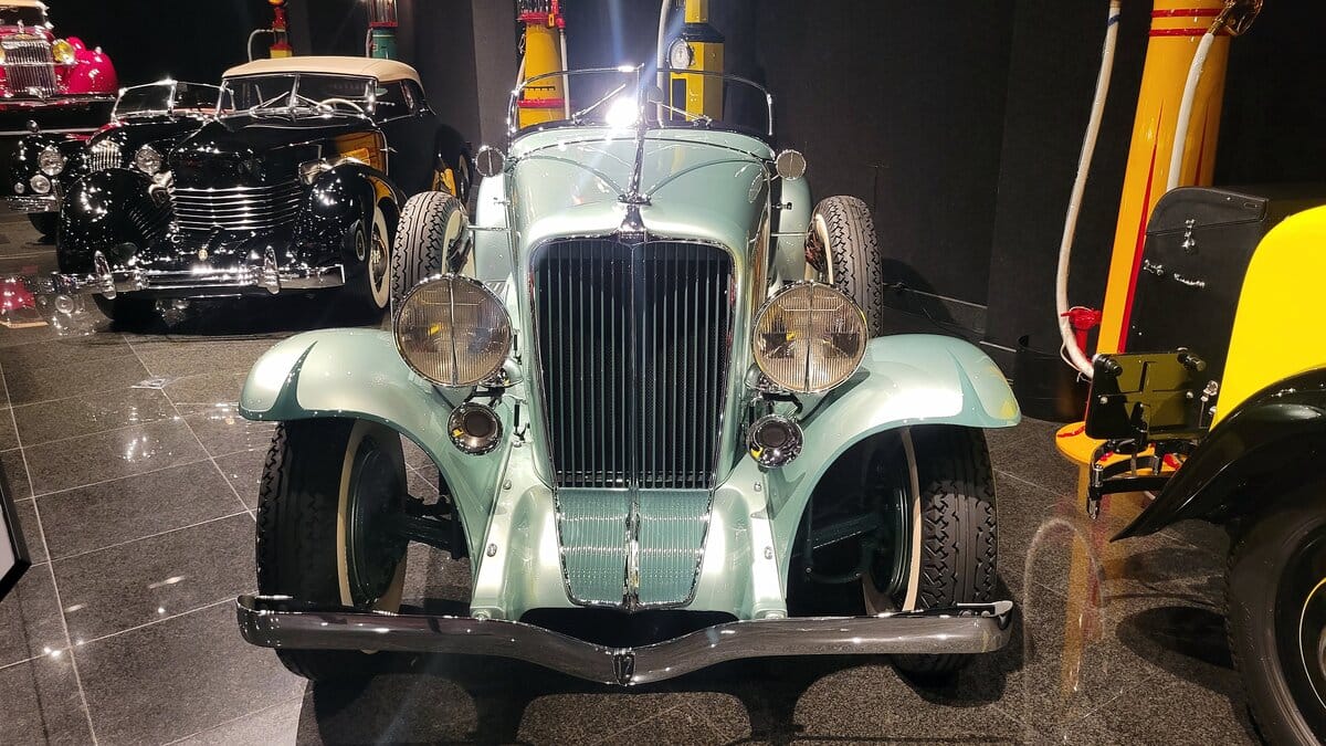 A Visit To The Blackhawk Auto Museum -- A Car Collection That Blurs The Line Between Art and Engineering 31 rsz blackhawk 037