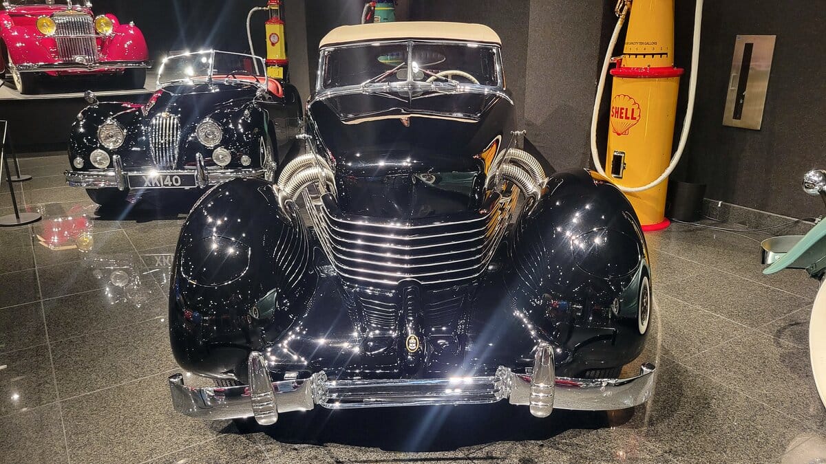 A Visit To The Blackhawk Auto Museum -- A Car Collection That Blurs The Line Between Art and Engineering 49 rsz blackhawk 043