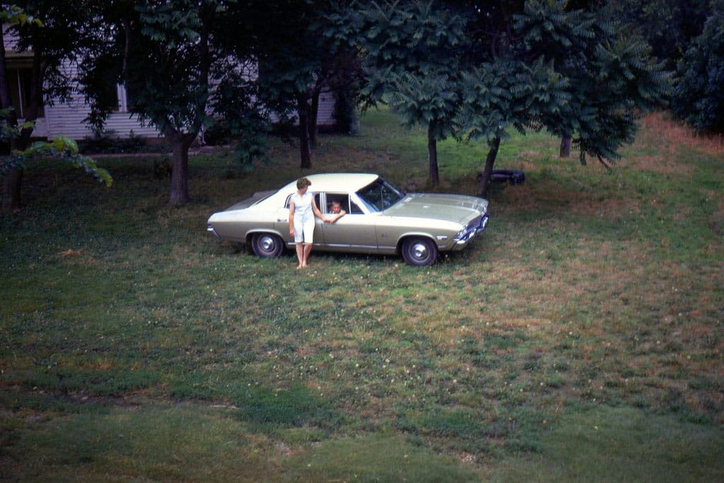 Vintage Photos Of Chevrolet In The 1960s & 1970s: An American Icon In Its Heyday 7 tumblr 1d22c954ab8eb34424eaad0f9f19dea3 78c7c32e 1280