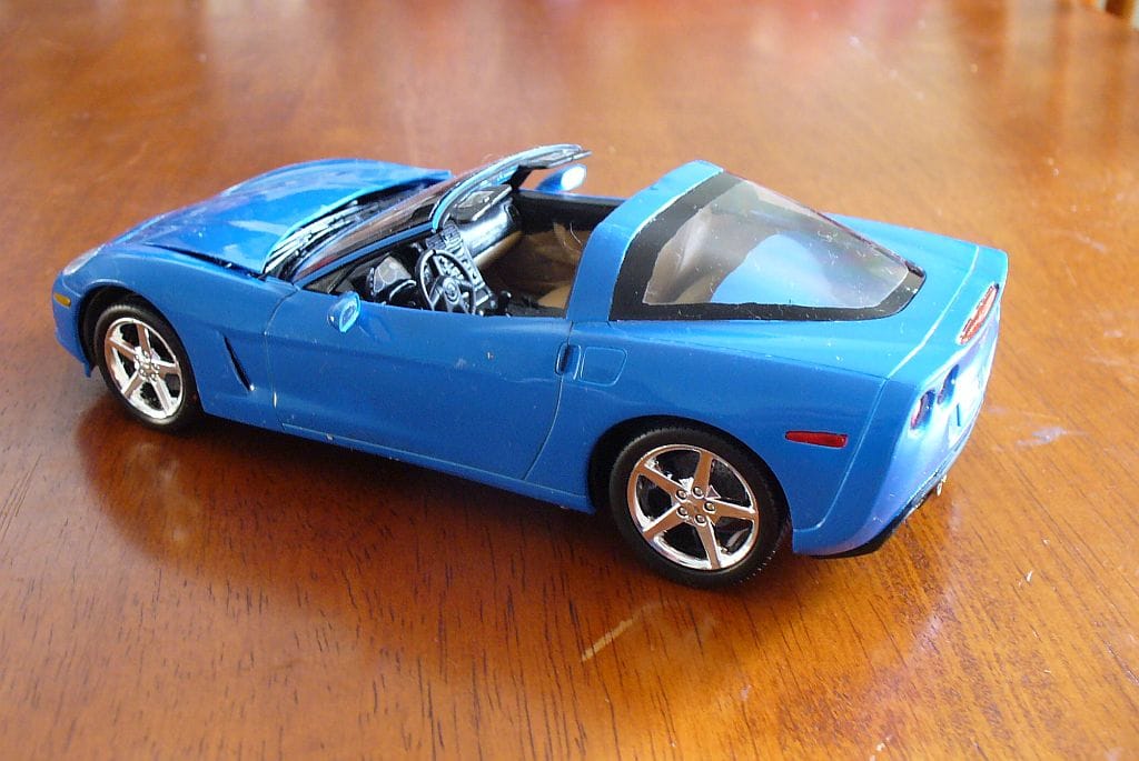 Big Dreams, Small Size: Exotics and Halo Cars In Scale 14 06Vette7