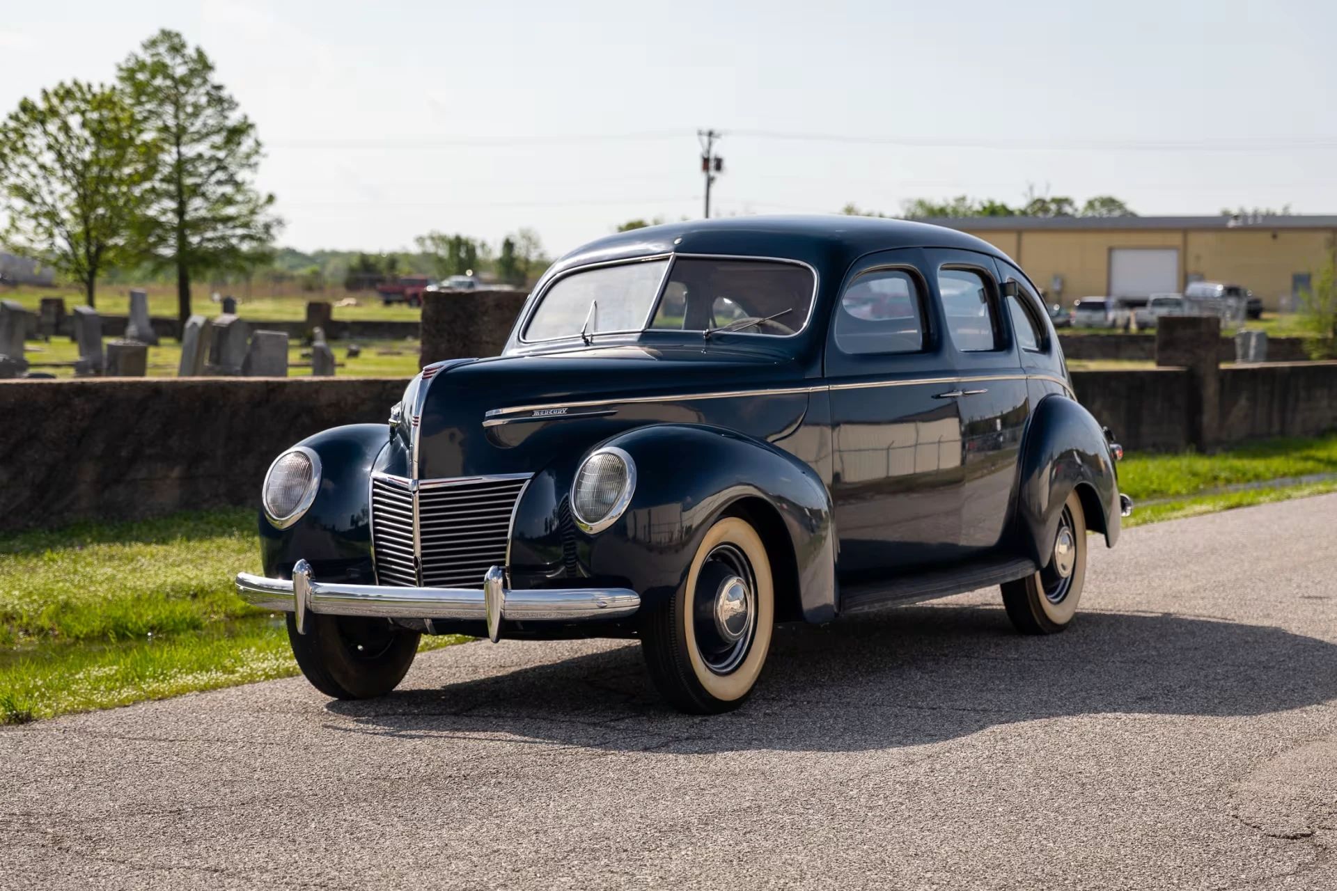 1966 Mercury Park Lane Vs. Ford LTD: Did The LTD Make Ford's Mid-Priced Mercury Obsolete? 2 Left front 3q view of a dark blue 1939 Mercury