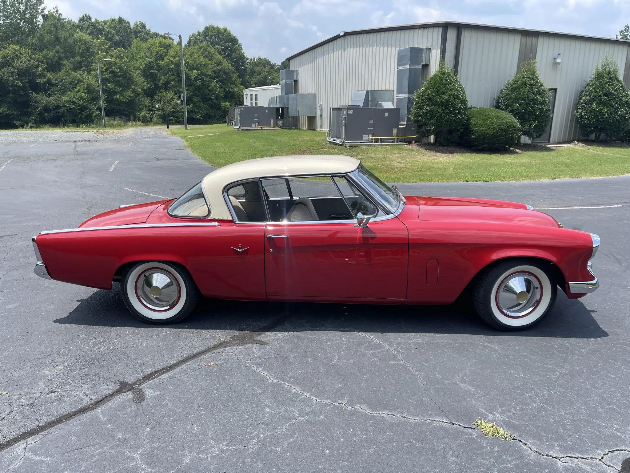 Studebaker Hawk: How Studebaker Made A Mess Of This Raymond Loewy Classic, And How Brooks Stevens Brought It Back 6 Right side view of a1953 Studebaker Commander pillarless hardtop coupe