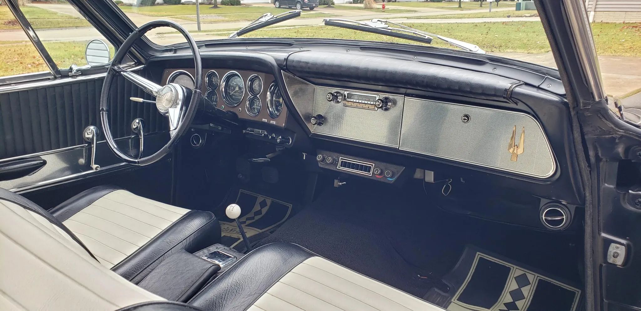 Studebaker Hawk: How Studebaker Made A Mess Of This Raymond Loewy Classic, And How Brooks Stevens Brought It Back 48 Dashboard of a 1962 Studebaker GT Hawk with