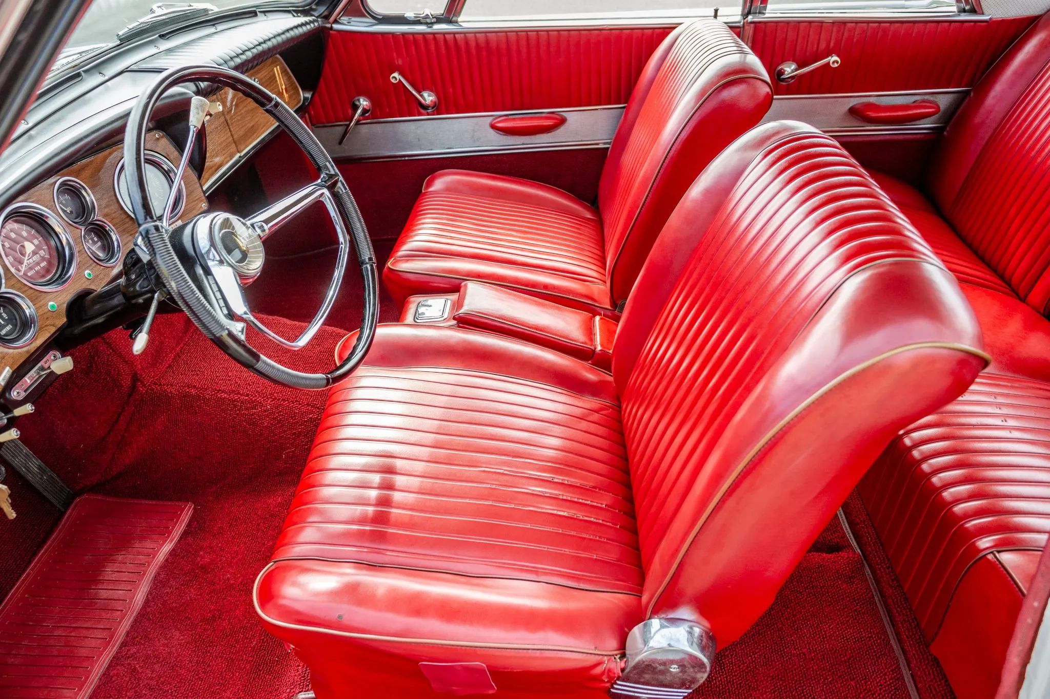 Studebaker Hawk: How Studebaker Made A Mess Of This Raymond Loewy Classic, And How Brooks Stevens Brought It Back 52 Front seats and dashboard of a 1963 Studebaker GT Hawk