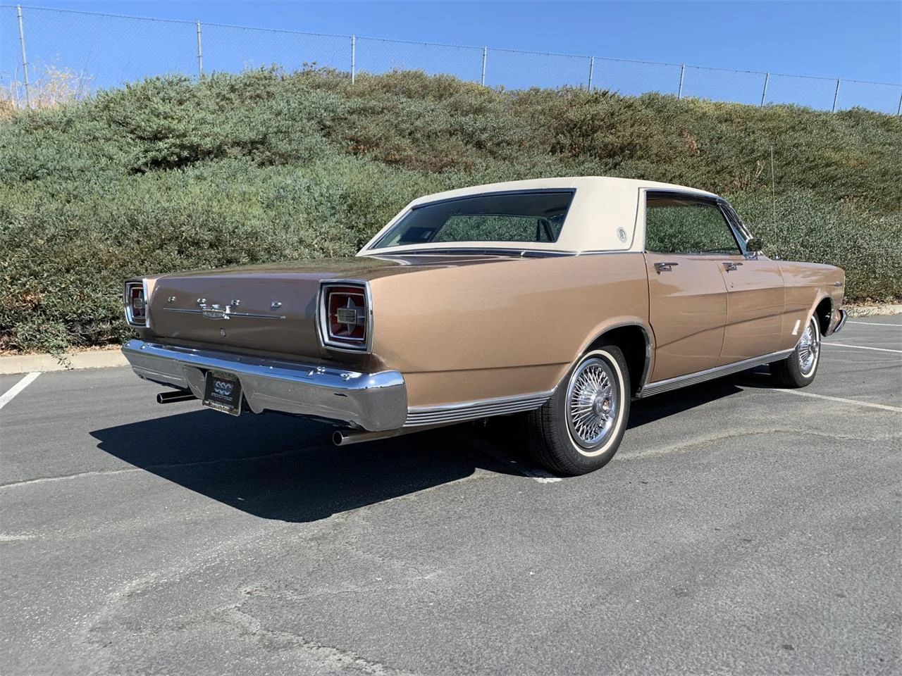 1966 Mercury Park Lane Vs. Ford LTD: Did The LTD Make Ford's Mid-Priced Mercury Obsolete? 27 Right rear 3q view of a 1966 LTD