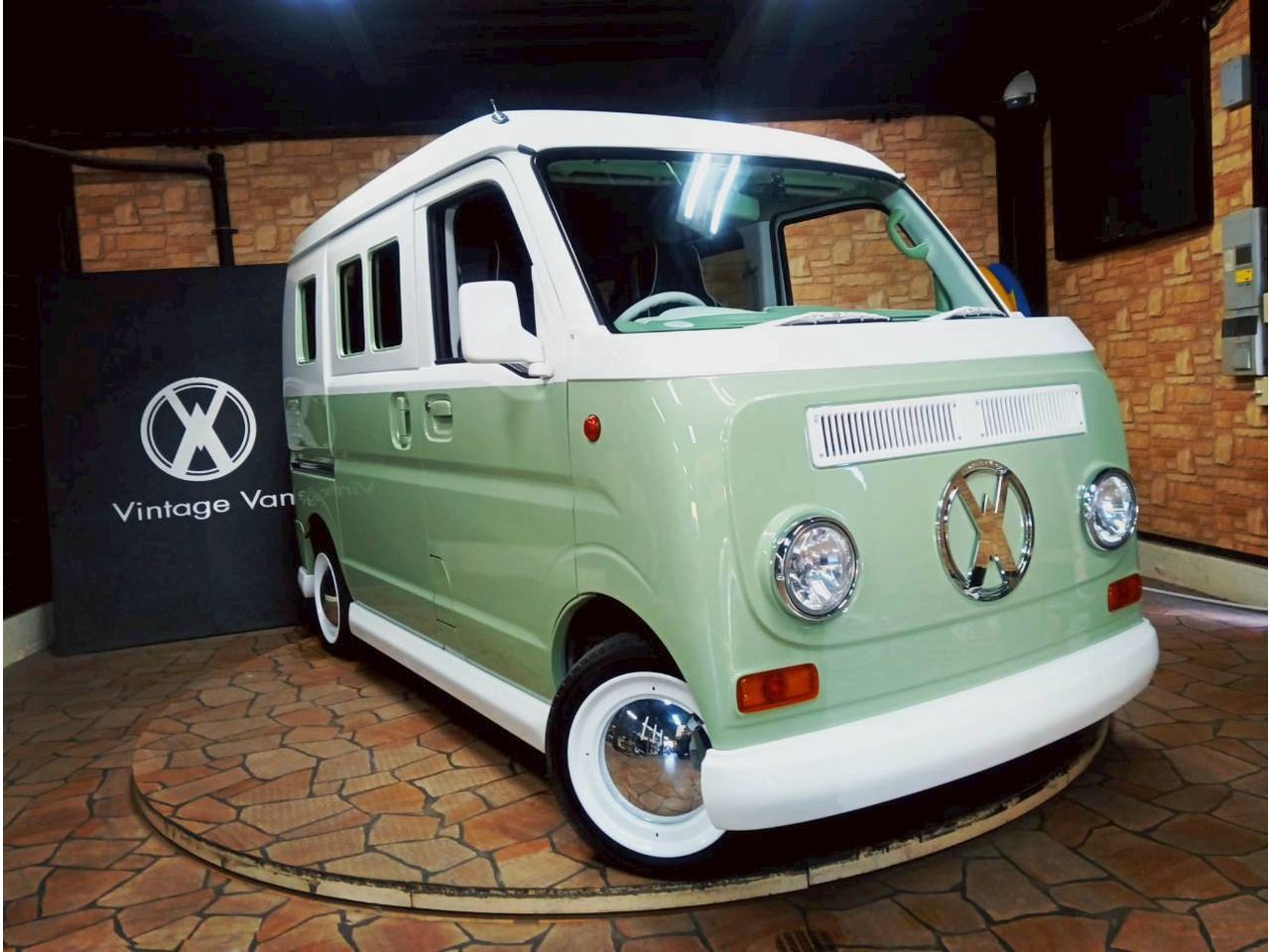 2017 Mitsubishi Minicab 1a