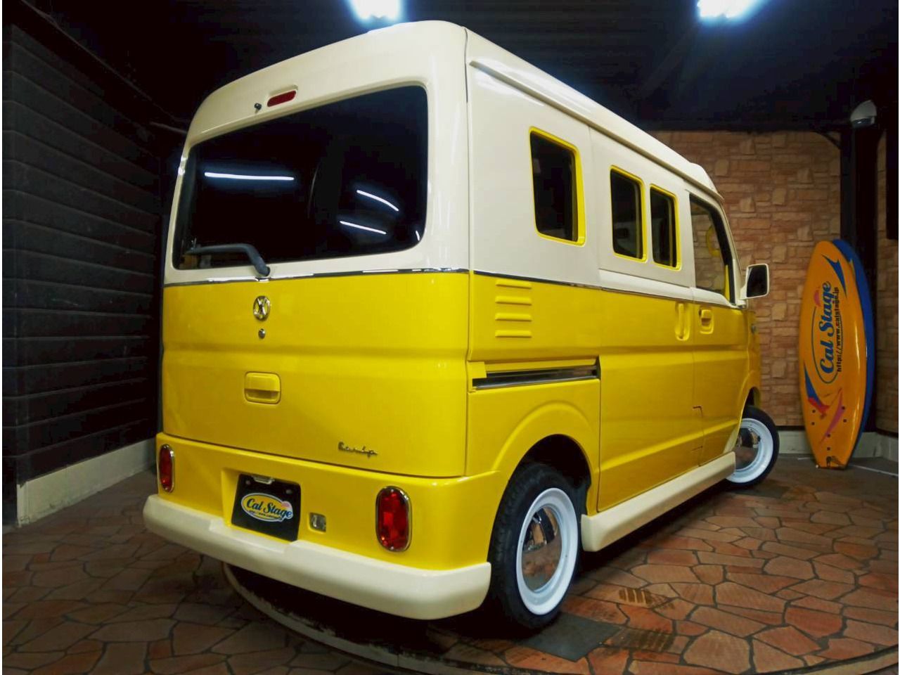 2017 Mitsubishi Minicab 3